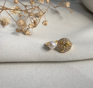 Palm & Pearl Gold Adjustable Ring